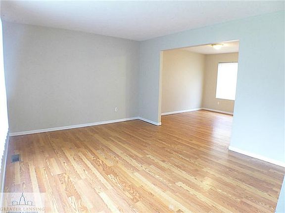 3rd image of 4043 Glenburne Blvd