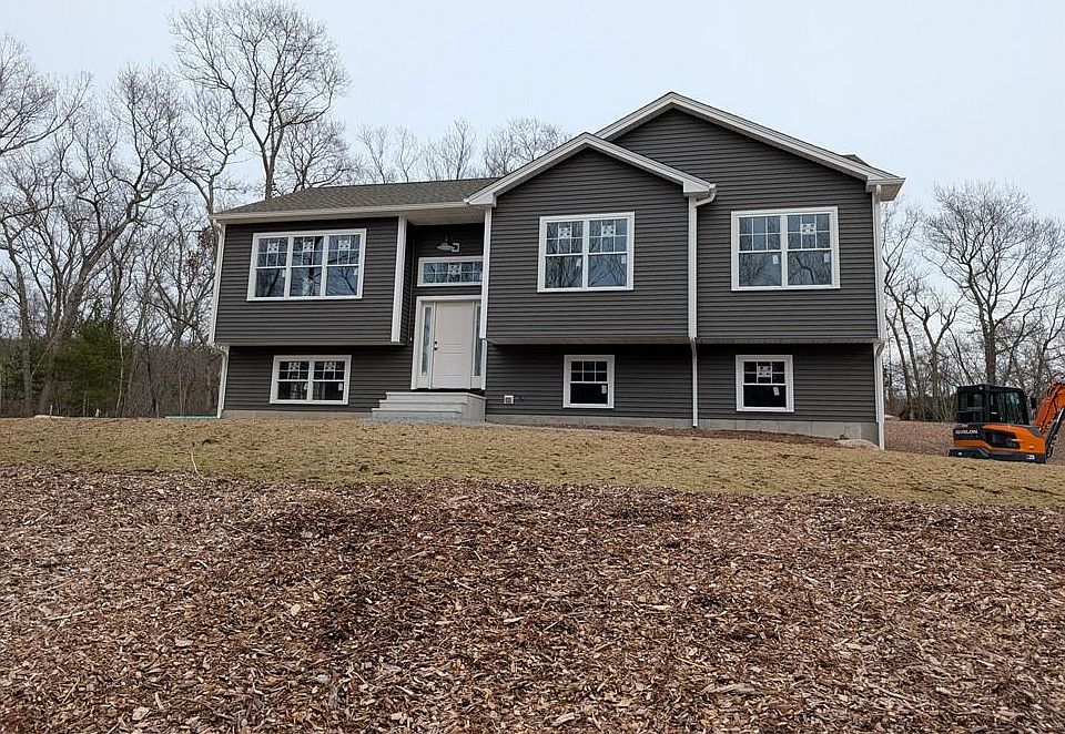 1st image of 197 Carpenter Rd