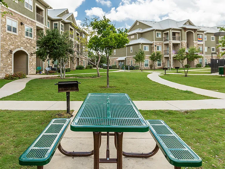 Freedom Hills Ranch Apartments — Photo 113