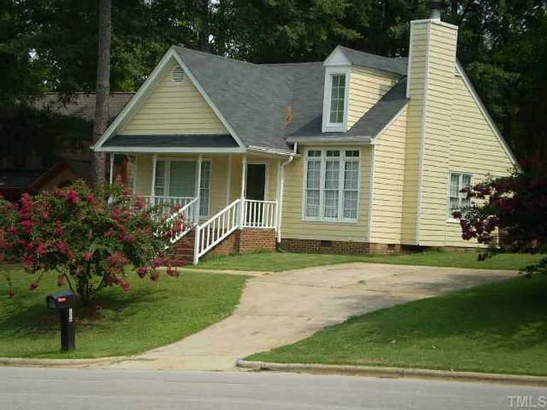 126 W Holding Ave — Photo 4