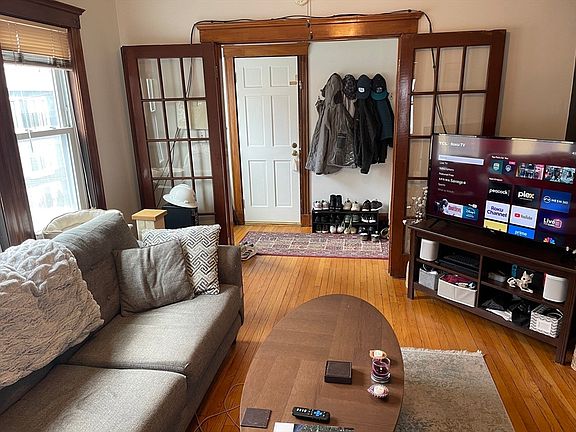 3rd image of 20 Glen Rd #2