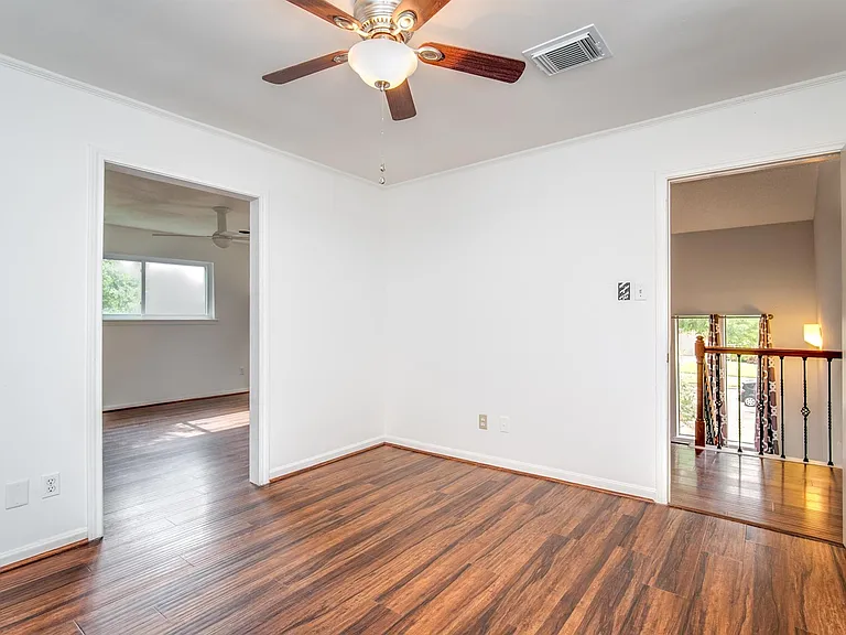 3927 Pleasant Valley Dr — Photo 36