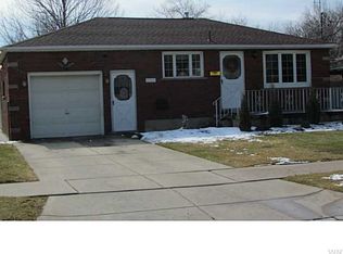 9609 Greenwald Ave, Niagara Falls, NY