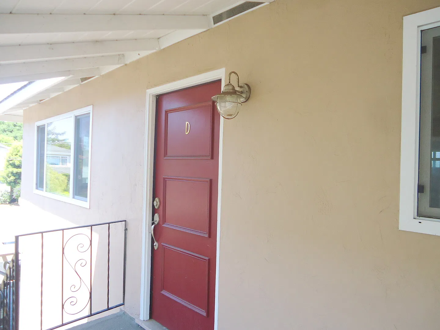 1735WHARF — Photo 1