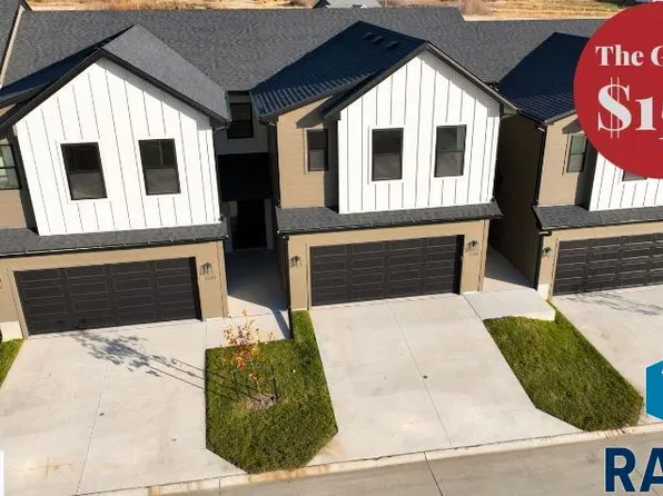 563 Prairieside Trl, Harrisburg, SD 57032