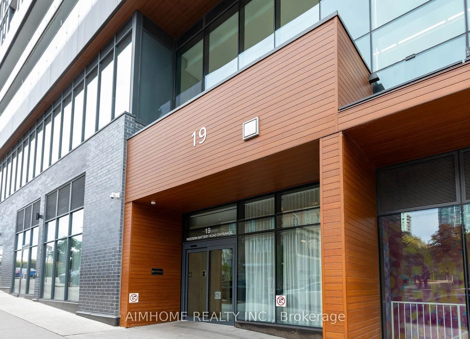 3 bed, $3,200 — Photo 3