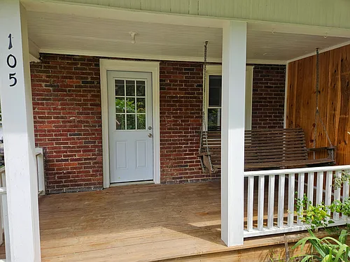 105 Campbell St Photo 1
