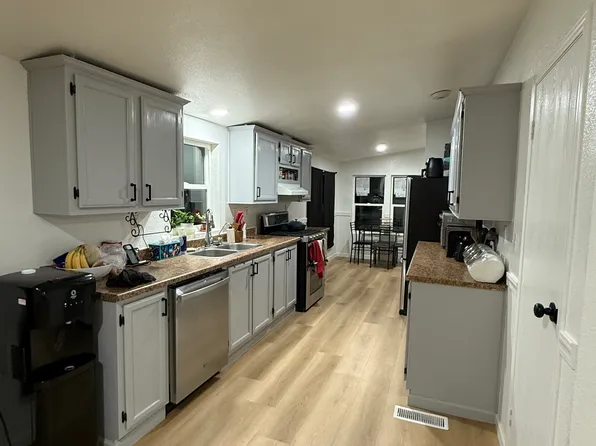 1545 S John Wayne Ln, Safford, AZ 85546