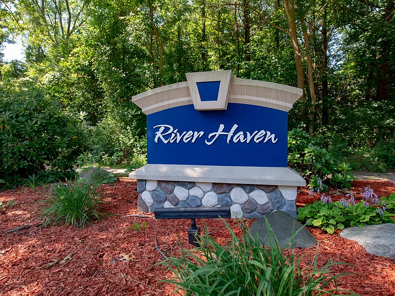 River Haven — Photo 9
