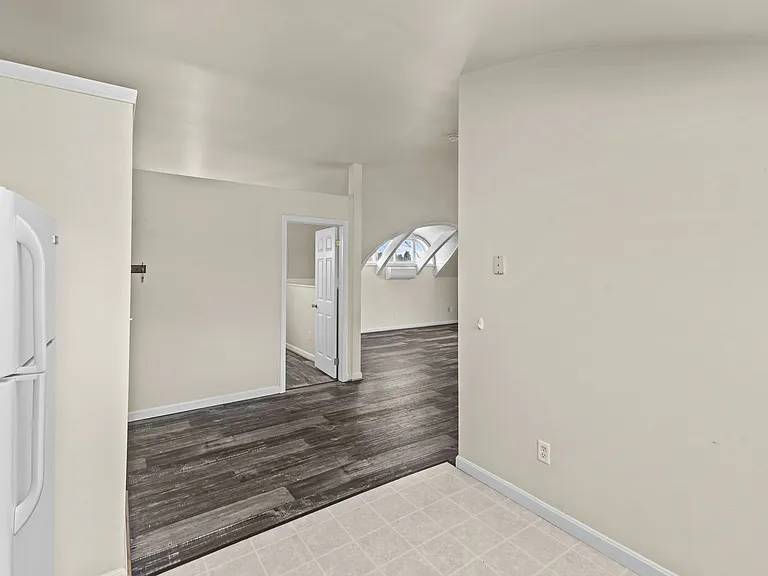 128 Grand Ave — Photo 15