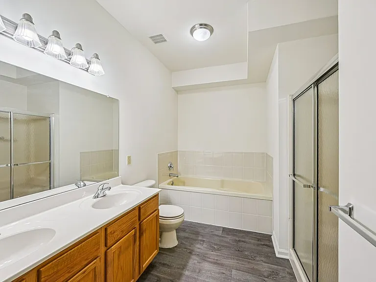 Spring Creek Apartments — Photo 134