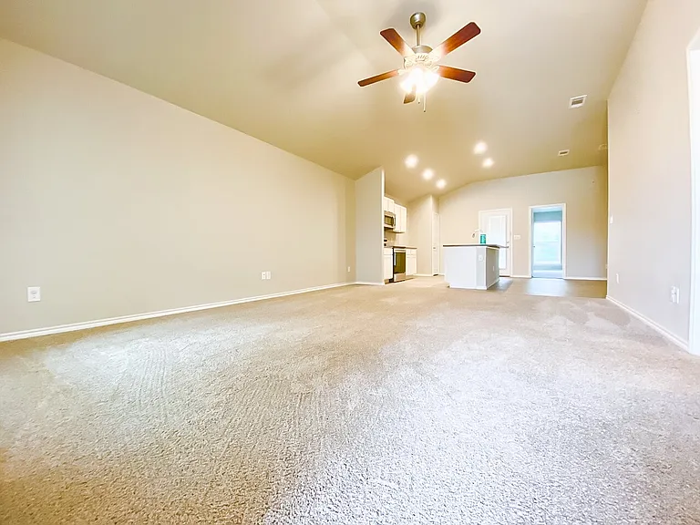 10423 Waverly Ave — Photo 2