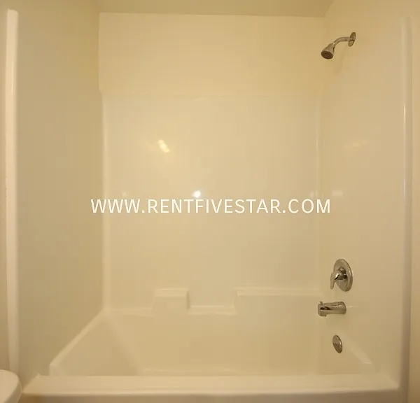 3954 Hawthorne Rd #8A — Photo 10