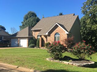 469 Yellowstone Dr, Farmington, MO