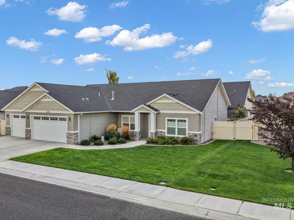 2226 Coolwater St, Twin Falls, ID 83301