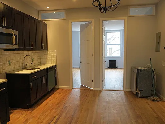 Rented by Target Realty Group | media 15