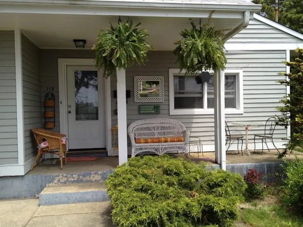 (undisclosed Address), Manasquan, NJ 08736