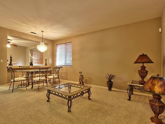 2nd image of 2242 Railway Cir