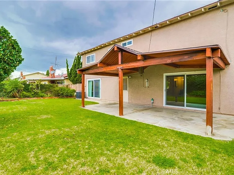 5822 Newman St — Photo 8