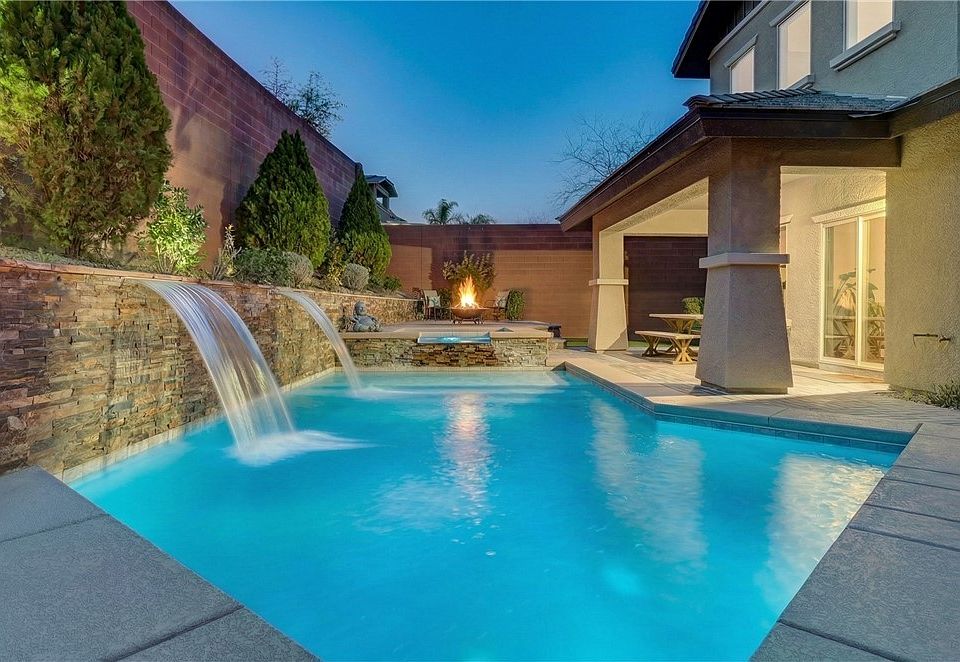 1st image of 10697 Acacia Park Pl