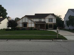 8056 Bittersweet Rd, Sylvania, OH 43560