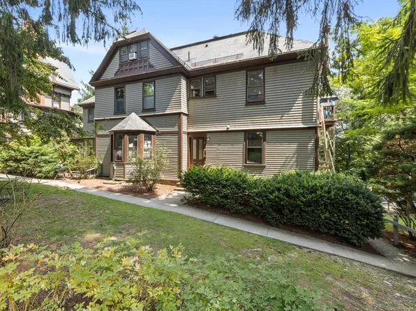 1010 Centre Unit #3, Boston, MA 02130