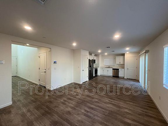5th image of 449 Miwok Ln
