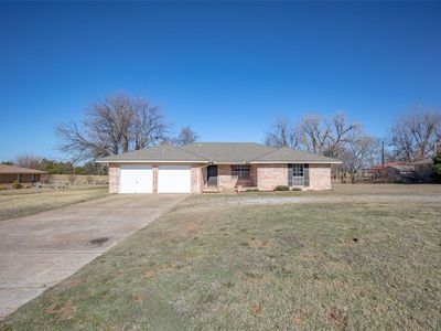 823 E Lea Ter, Mustang, OK, 73064