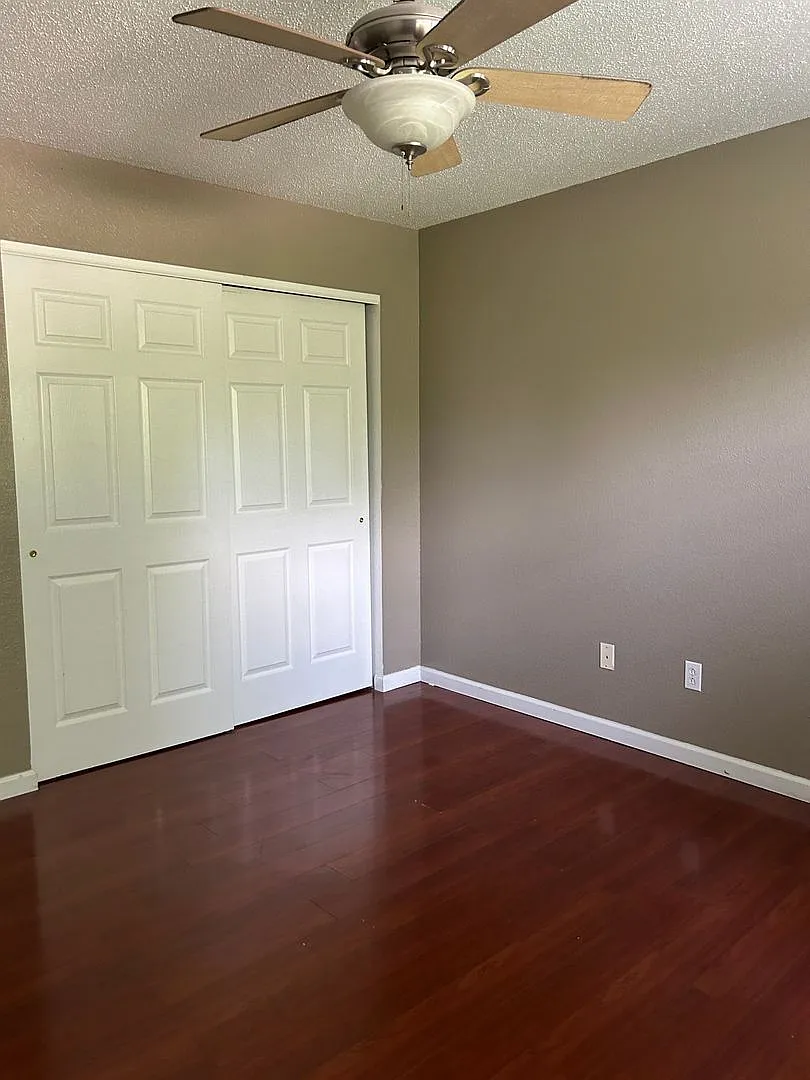 1456 Kingsley Drive — Photo 4