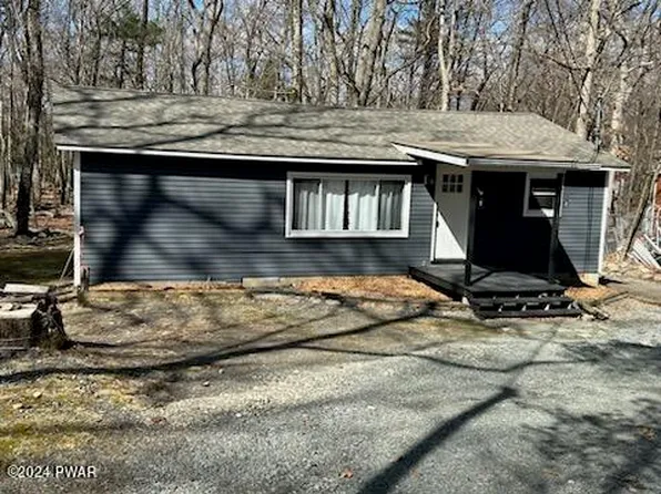 223 Wild Acres Dr, Dingmans Ferry, PA 18328