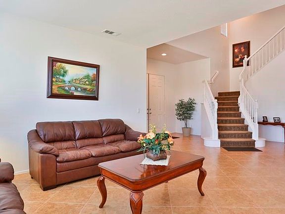 4th image of 28757 Golden Dawn Dr