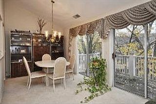 5th image of 717 Burr Oak Ln #B