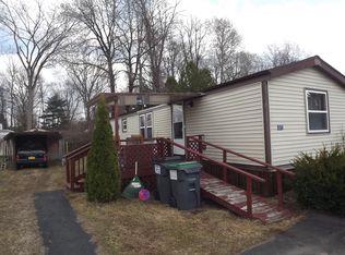 27 Avenue B, Mechanicville, NY 12118