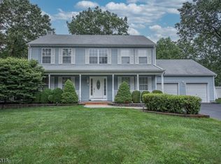 44 Green Tree Dr, Jackson, NJ 08527