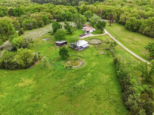 12909 Cowboy Dr, De Soto, MO 63020