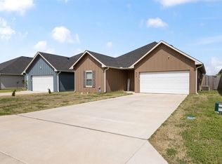 347 Preston Rd, Mabank, TX 75147