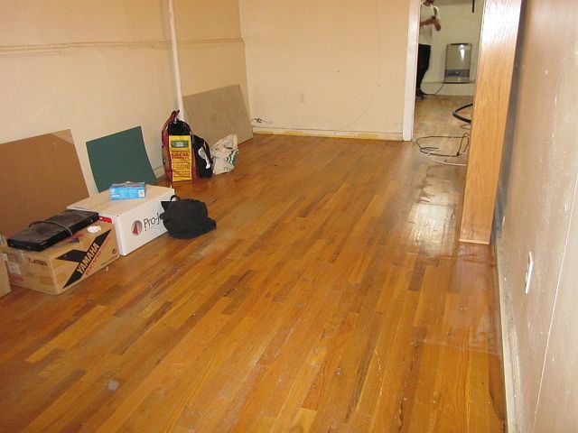 2nd image of 141 Montrose Ave APT 1R