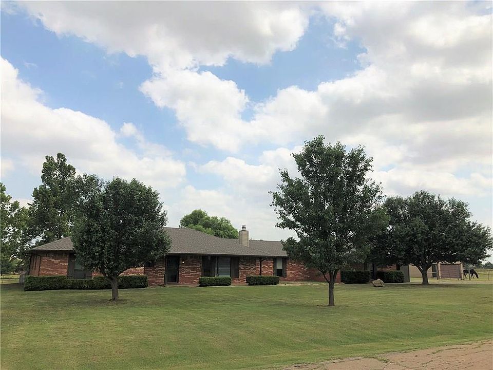 1st image of 4610 Matt Dr NE