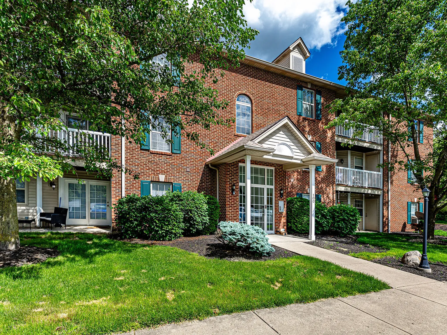 2 bed, 1150 sqft, $1,600 — Photo 3
