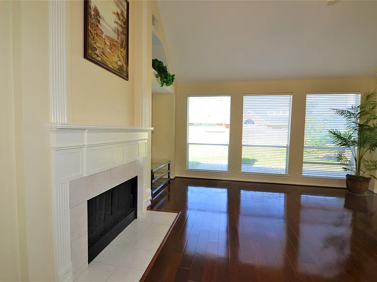 1711 Emma Cove Ct — Photo 10