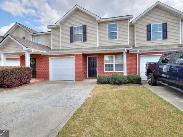 453 Tara Commons Cir, Loganville, GA 30052