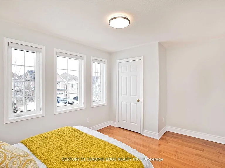 40 Kentley St — Photo 16