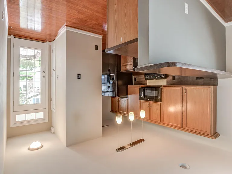 8221 Belneath Ct — Photo 23