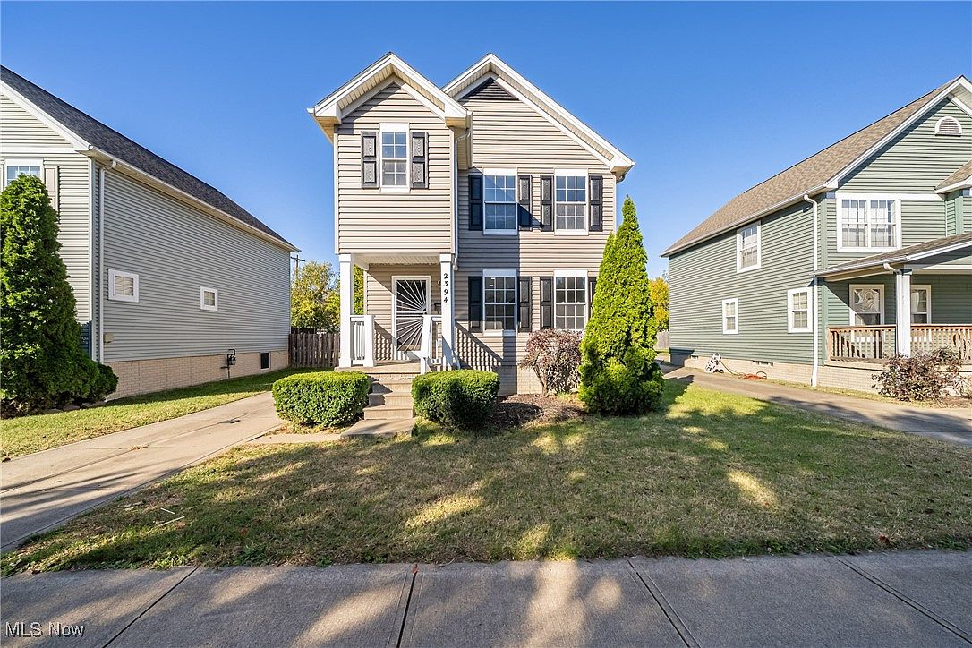 Mmmiページ 2394 E 39th St, Cleveland, OH 44115 | Zillow