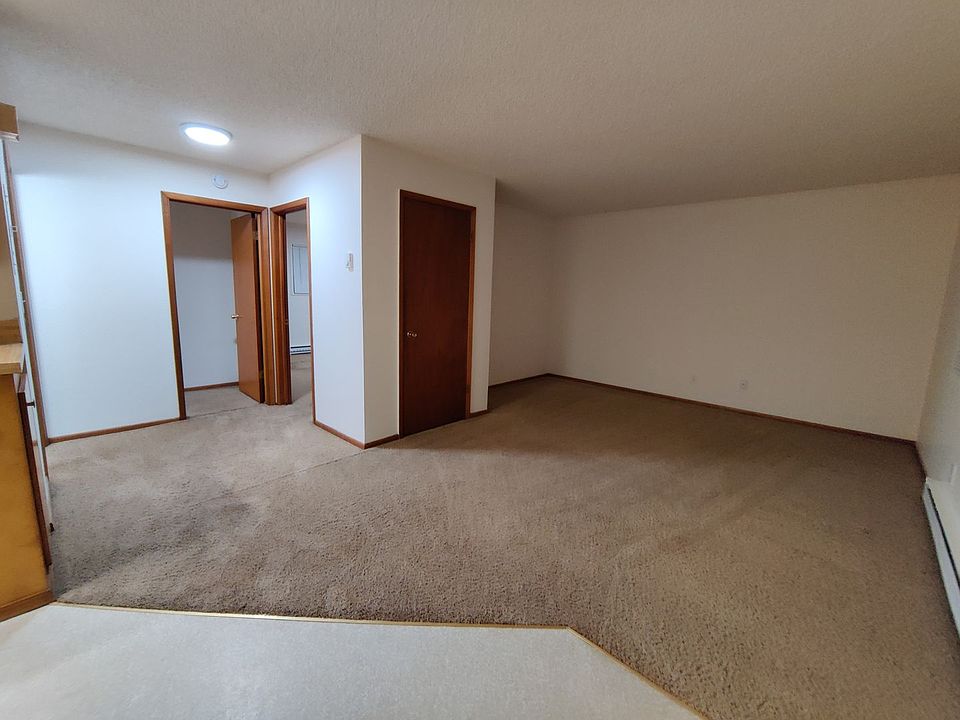 1st image of 701 W Hayden Ave #15