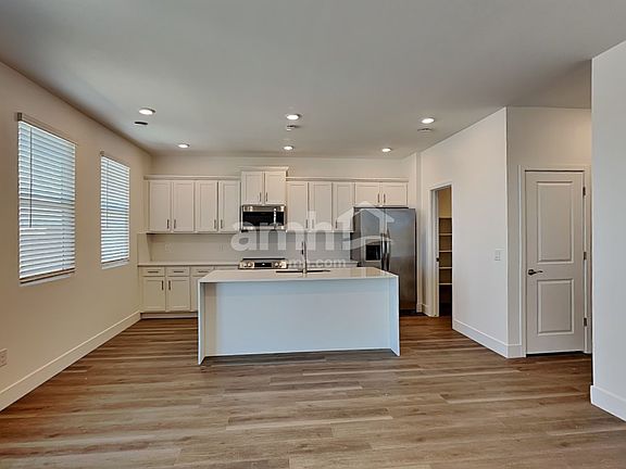 3rd image of 7463 S Keller Ln
