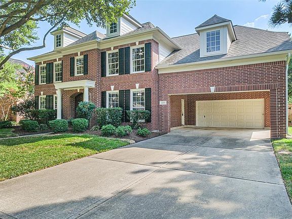 2nd image of 22327 N Lake Village Drive