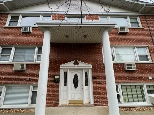 10122 Hartford Ct APT 2D, Schiller Park, IL 60176
