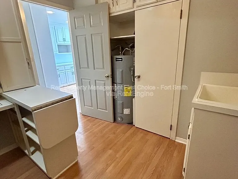 11912 Rye Hill Rd S — Photo 28