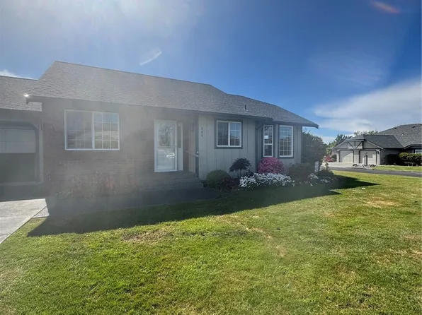 880 N Oxford Way, Sequim, WA 98382